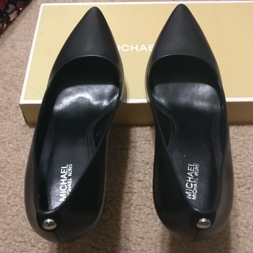 Micheal kors flex pump